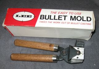 Vintage Lee Reloading Bullet Mold.  456 Dia 20 Grain With Wood Handles And Box