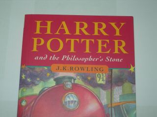 Harry Potter and the Philosopher ' s Stone J K Rowling 1st First edition pb UK 4