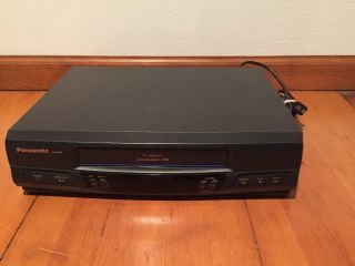 Panasonic 4 Head Omnivision VCR VHS Player Model PV - 9400 and 2