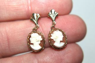 Vintage Solid 14k Yellow Gold Carved Shell Cameo Earrings Pierced