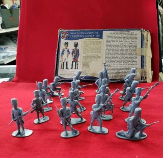 Vintage Airfix 1/32 scale Waterloo 1815 French Grenadiers of the Imperial Guard 2