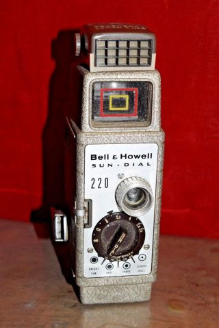 Vintage Bell & Howell 8mm Film Movie Camera No.  220 Sun Dial
