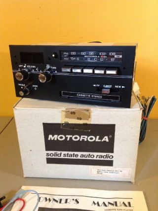 Vintage Old Stock Motorola Solid State Auto Car Cassette Am/fm Radio