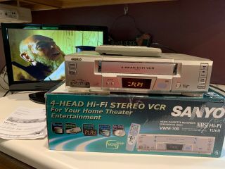Sanyo Vwm - 700 Vcr Stereo Hi - Fi Remote Cables Video Cassette Recorder