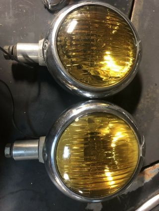 United Pacific C364009 Pair Vintage Fog Lights - Amber Bulbs