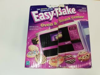 Vintage Easy - Bake Oven With All Parts 3