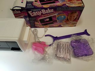 Vintage Easy - Bake Oven With All Parts 5