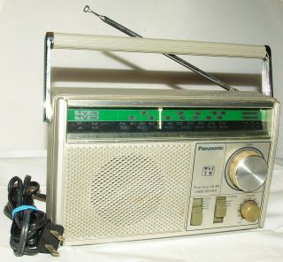 Classic Vintage Panasonic 4 Band Tv Sound Radio Model Rf - 1070d Great