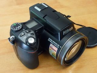 Vintage Classic Nikon Coolpix 8800 E - 8800 8800VR with ED 8.  9 - 89mm 1:2.  8 - 5.  2 lens 2
