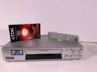 Sony Vcr Vhs Player / Recorder Slv - N88 W/ Remote & Blank Tape