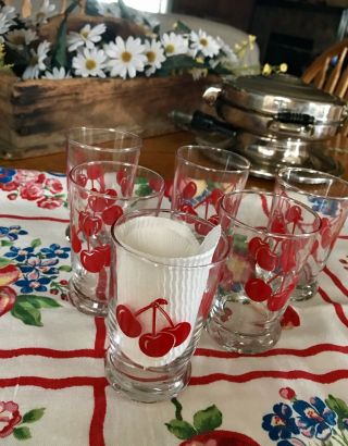 Set Of 6 Vintage Anchor Hocking Cherry Design Juice Glasses Never Been