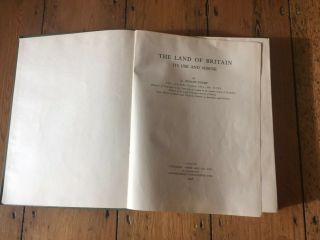 THE LAND of BRITAIN - It ' s use and Misuse by L DUDLEY STAMP 1st HB 1948 2