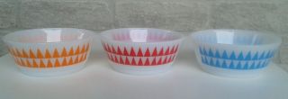 Set Of 3 Vintage Anchor Hocking Fire King Cereal Bowls Triangle Pattern