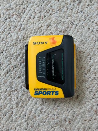 Vintage Euc Sony Wm - Af59 Sports Walkman Cassette Tape Player Fm/am Radio