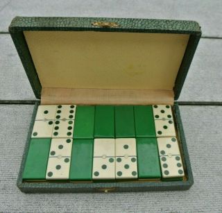 Vintage Green & White Bakelite 28 Piece Dominoes Set In Case