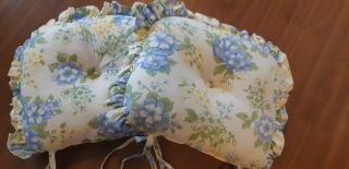 Vtg Kitchen Dining Patio Chair Tie On Seat Cushions Floral Ruffle Edge Country 2