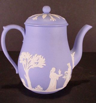 Vintage Wedgwood Jasperware Blue White Teapot 7.  5 " Deer Trading