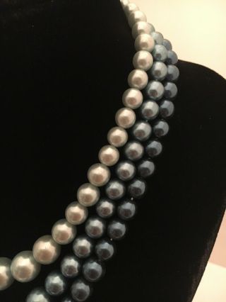 Vintage 50 ' s Plastic Pearl Bead Necklace Multi 3 Strand Blue Japan (11) 4