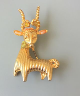 Vintage Goat Brooch Pin In Gold Tone Metal