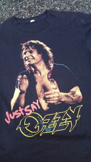 Vintage " Just Say Ozzy " Ozzy Osbourne T Shirt Sz L 80s