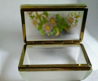 Vintage 1950 ' s Frosted Glass Hinged Trinket Box Floral Design Gold Metal Trim 3