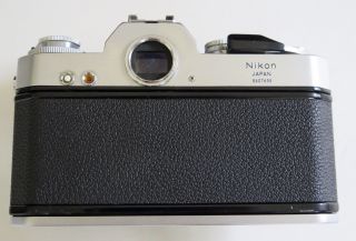 Vintage Nikon Nikkormat EL 35mm Film Camera Body 2