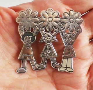 Vintage Efs " Save The Children " Sterling Silver Pin 3 Kids Dangling Legs Mexico