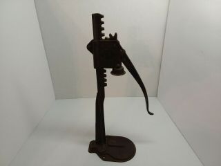 Vintage Bottle Capper The Eveready Co.  No.  3 U.  S.  A.  16 " Tall Great Picker Find