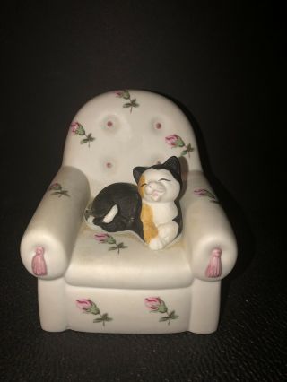 Vintage Mann Porcelain Music Box (cat On Chair) Japan