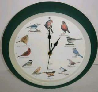 Vtg Quartz 13 " Singing Bird Wall Clock 12 North American Song Birds Green Frame