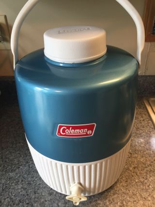 Vintage 1976 Coleman 2 Gallon Blue & White Water Cooler Jug W/spout Drinking Cup