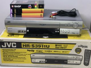 Jvc Hr - S3911u Vhs Vcr 4 Head Hifi Player No Remote - W / Tapes & Av Cables