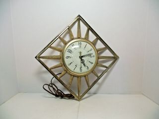 Vintage Mid Century - United Wall Clock 81 Gold Tone Sunburst Starburst -