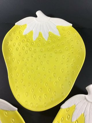 Vtg.  Yellow & White Embossed Strawberry Shaped Figural Plates by KM Palm Beach 4