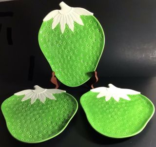 Vintage Green & White Embossed Strawberry Shaped Figural Plates By Km Palm Beach