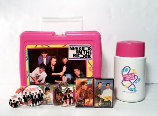Vintage 1990 Kids On The Block Nkotb Lunchbox With Thermos & Keychains