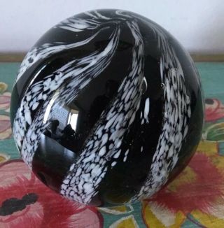 Lovely Vintage Murano Glass Black & White Paperweight