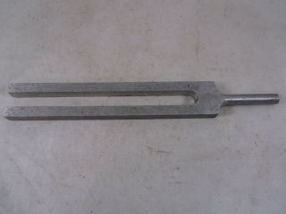 Vintage B.  F.  Kitching & Co.  E320 Tuning Fork,  7 - 1/2 " Long