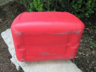 VINTAGE RUBBERMAID 5 GALLON RED PLASTIC VENTED (OLD TYPE) GAS CAN made in USA 5