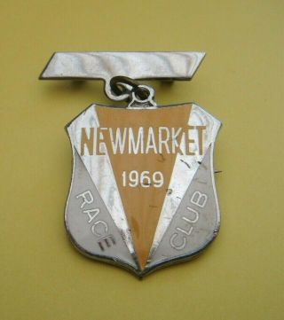 Vintage 1969 Newmarket Race Club Enamel Pin Badge