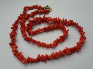 Vintage Natural Coral Bead Necklace 16.  8 Grams - 20 " Or 51 Cm