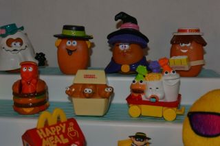 Vintage McDonalds HAPPY MEAL nuggets toys & others 3