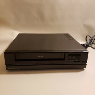 Magnavox Vr9817at01 Vcr Vhs Hq Stereo Video Cassette Player Osd &