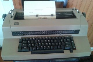 Vintage Ibm Selectric Iil Typewriter (parts Or Restoration)