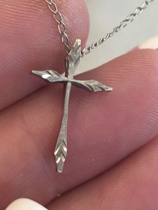 Vintage 925 Sterling Silver Pendant Necklace Silver Chain 18” Christian Cross
