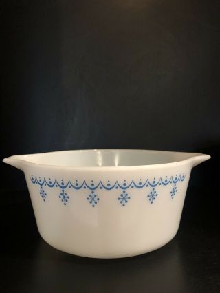 Vintage Pyrex Snowflake Garland Casserole Bowl Set 474 & 475 with Lid 2