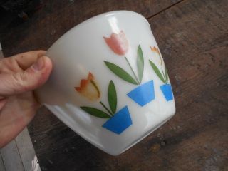 Vintage Fire King Tulip Milk Glass Mixing Bowl 7 1/2 " X 4 3/4 " Splashless