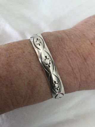 Vintage Sterling Silver Native American Navajo Cuff Bracelet Signed Tracy