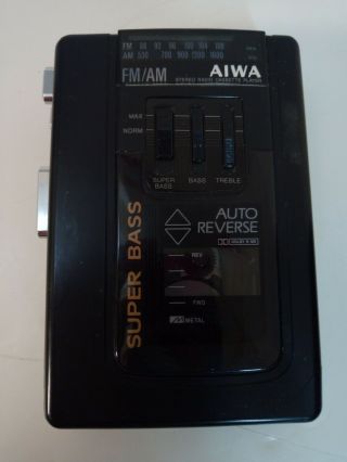 Vtg AIWA HS - T220 Bass Cassette Player Walkman AM/FM Radio Tuner 2