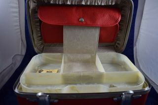 VTG American Tourister Tiara Red Train HARD Case Complete w/Tray Mirror Keys Bag 6